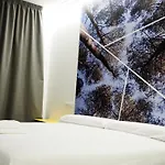 Hostel Pension Sarria